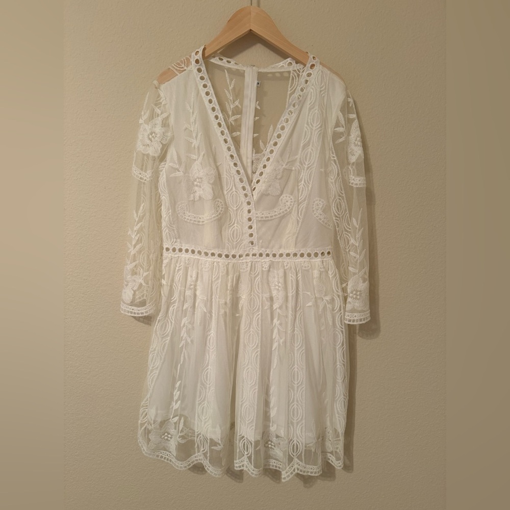 Off white Long Sleeve lace V-Neck dress